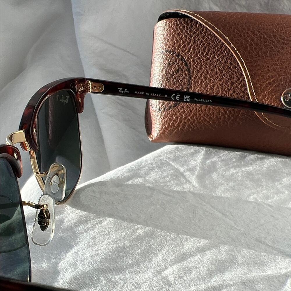 Ray-Ban Tortoise and Gold Sunglasses with Brown Case - Picture 2 of 5